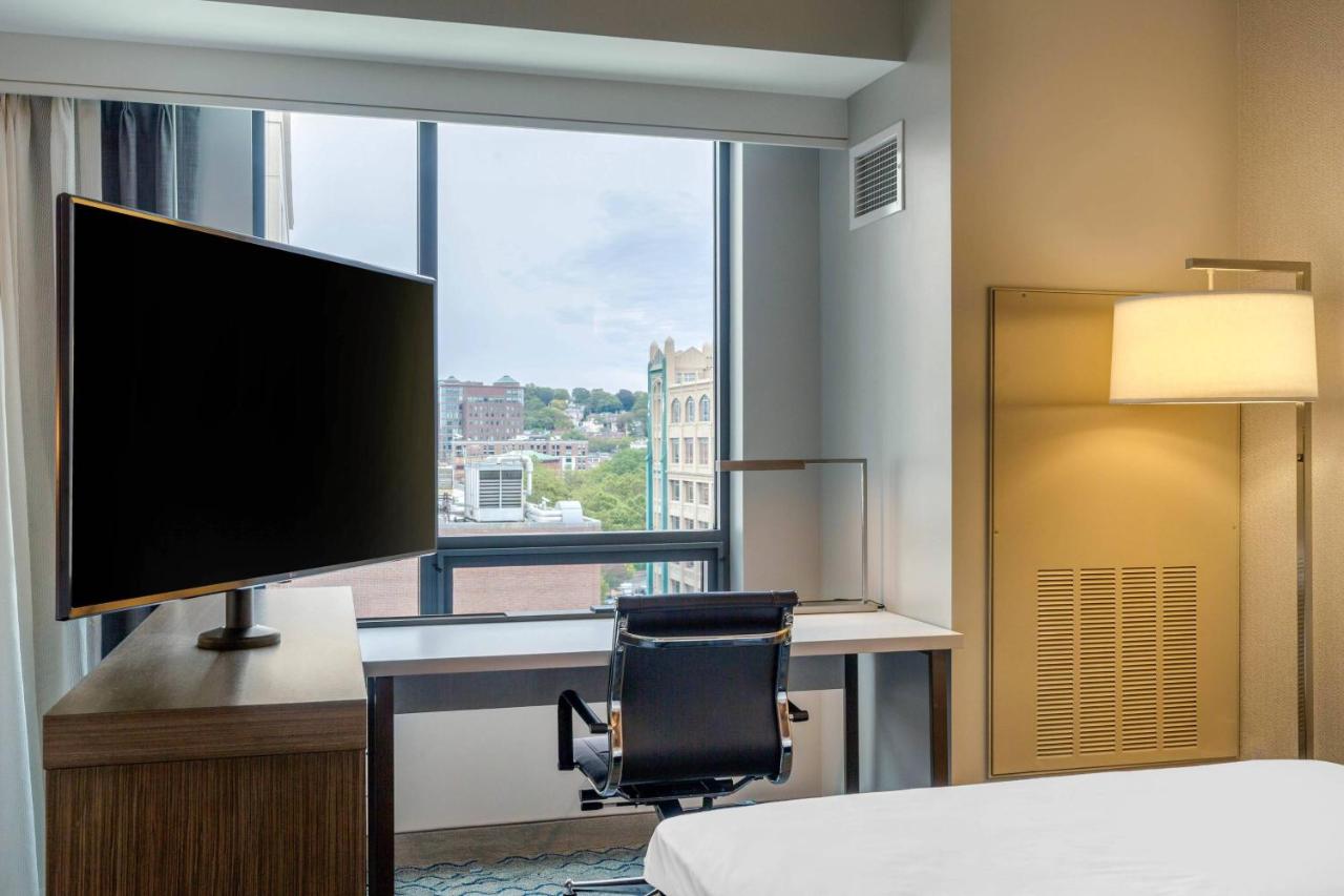 Studio, 1 King, Sofa bed, High floor at Residence Inn Providence Downtown