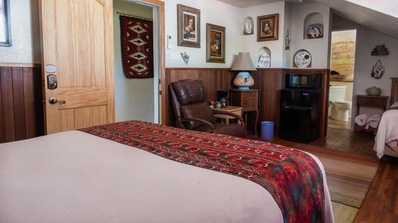 | Red Horse Bed and Breakfast