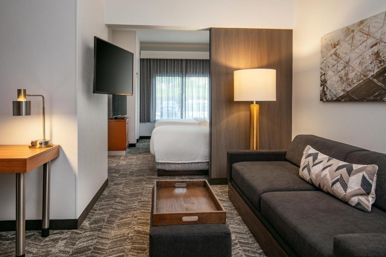 Queen Studio with Two Queen Beds at SpringHill Suites by Marriott Hershey Near the Park