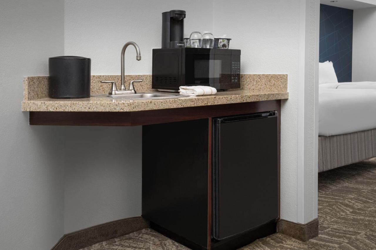 King Suite with Sofa Bed at SpringHill Suites by Marriott Portland Vancouver