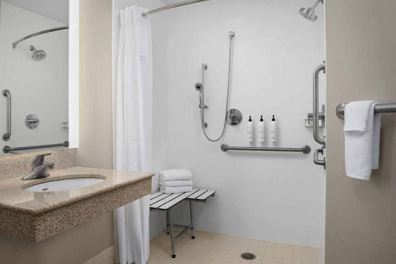 King Suite with Sofa Bed at SpringHill Suites by Marriott Portland Vancouver