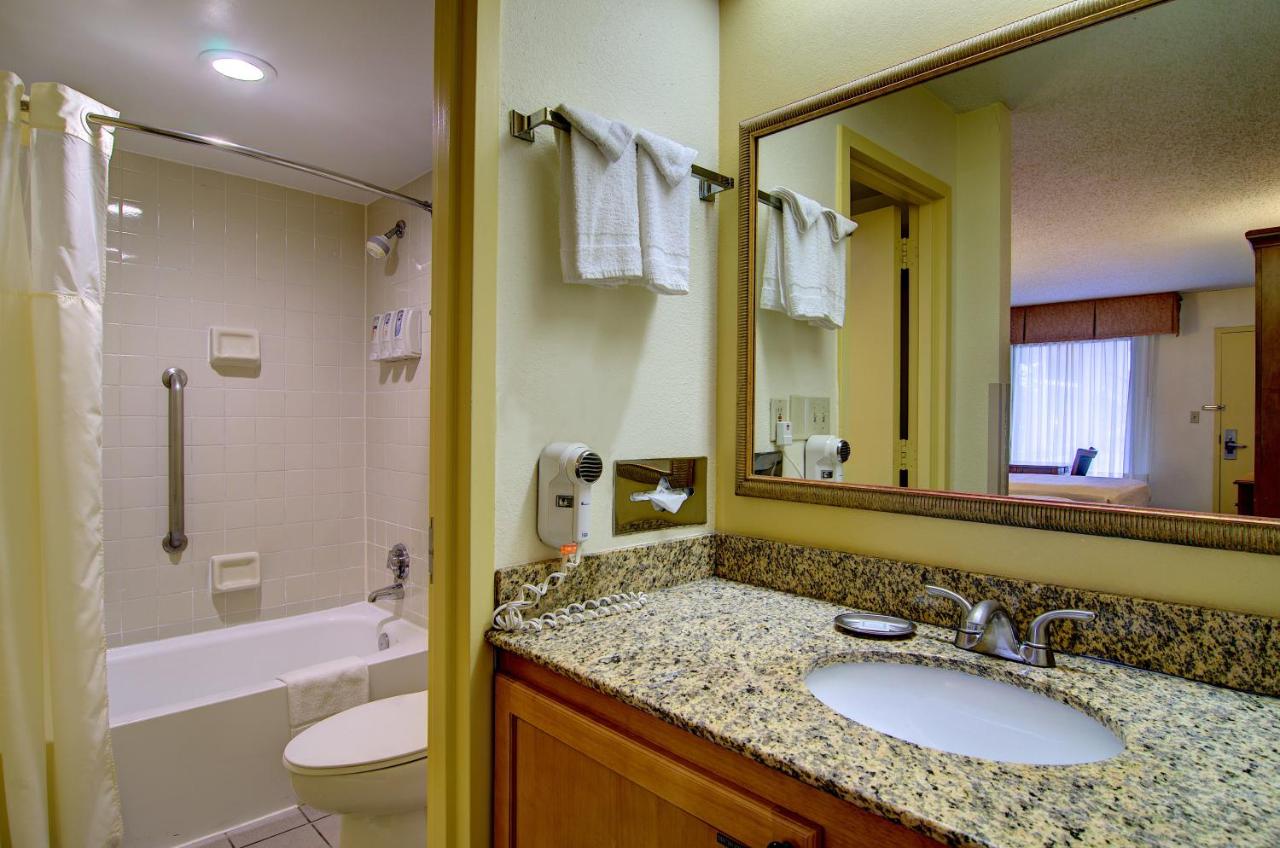Double Room - Non-Smoking at Best Western Dulles Airport Inn