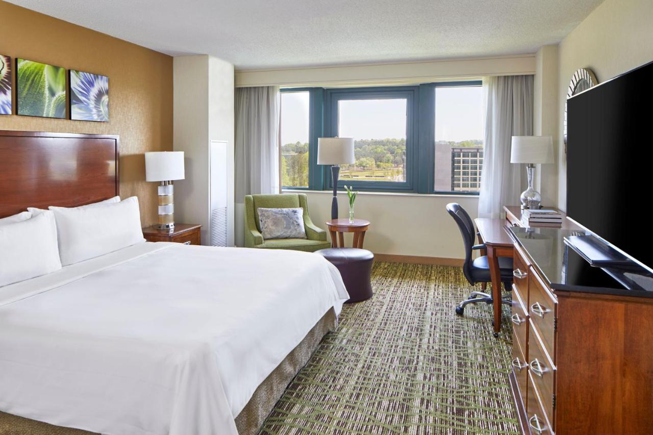 King Room at Atlanta Marriott Alpharetta