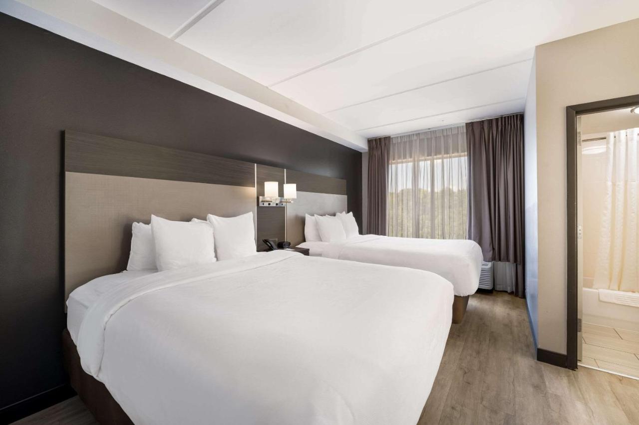 Queen Suite with Two Queen Beds - Non-Smoking at Comfort Suites Northlake