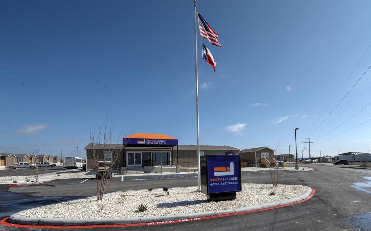 | Instalodge Hotel and Suites Karnes City