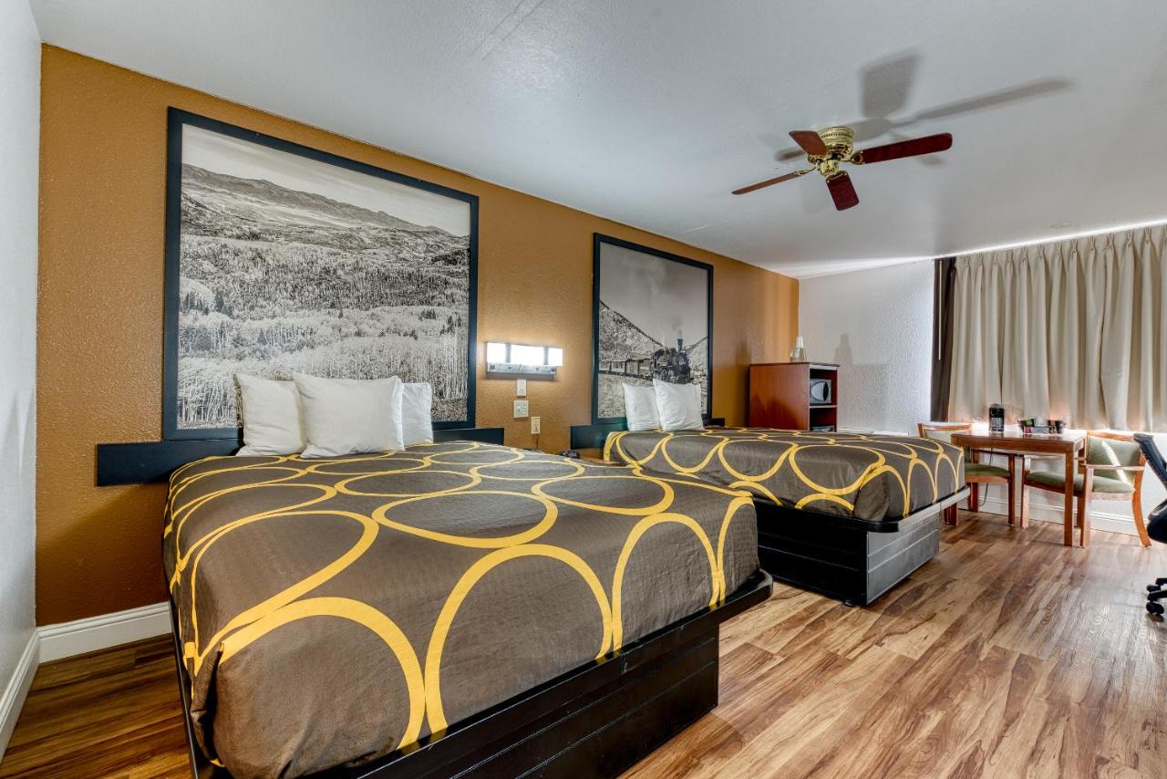 Queen Room with Two Queen Beds - Non-Smoking at Super 8 by Wyndham Alamosa