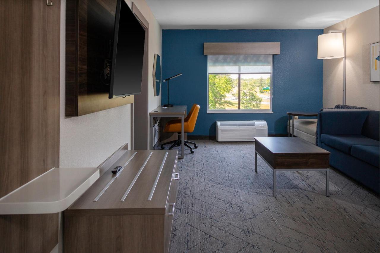 One-Bedroom Queen Suite with Two Queen Beds at Holiday Inn Express Rocky Mount Sports Center by IHG