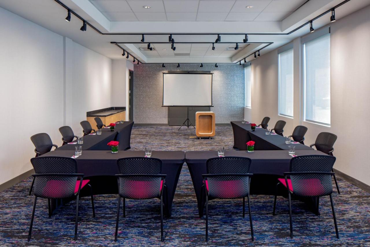  | Aloft Santa Clara - San Jose North