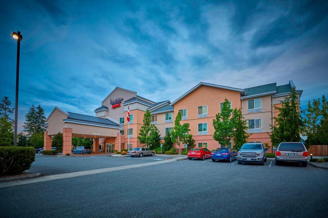 | Fairfield Inn & Suites by Marriott Burlington