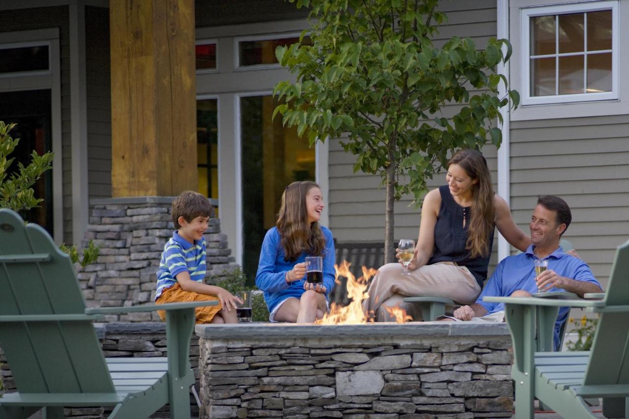 | Green Mountain Suites Hotel