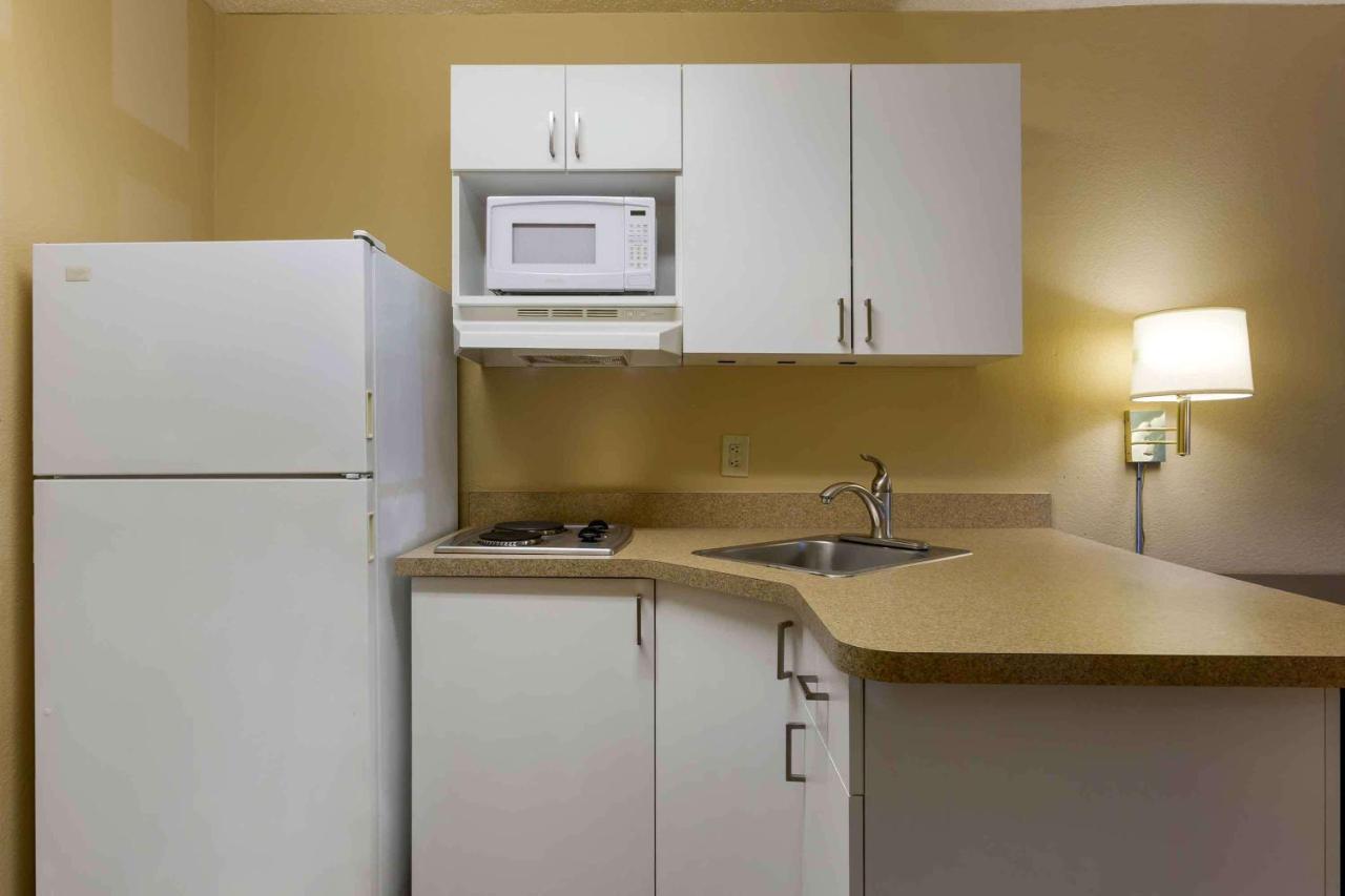 Studio with 1 King Bed - Non-Smoking at Extended Stay America Select Suites Phoenix Scottsdale North