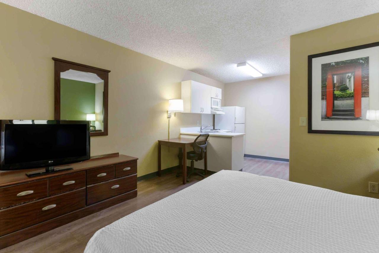 Studio with 2 Double Beds - Non-Smoking at Extended Stay America Select Suites Phoenix Scottsdale North