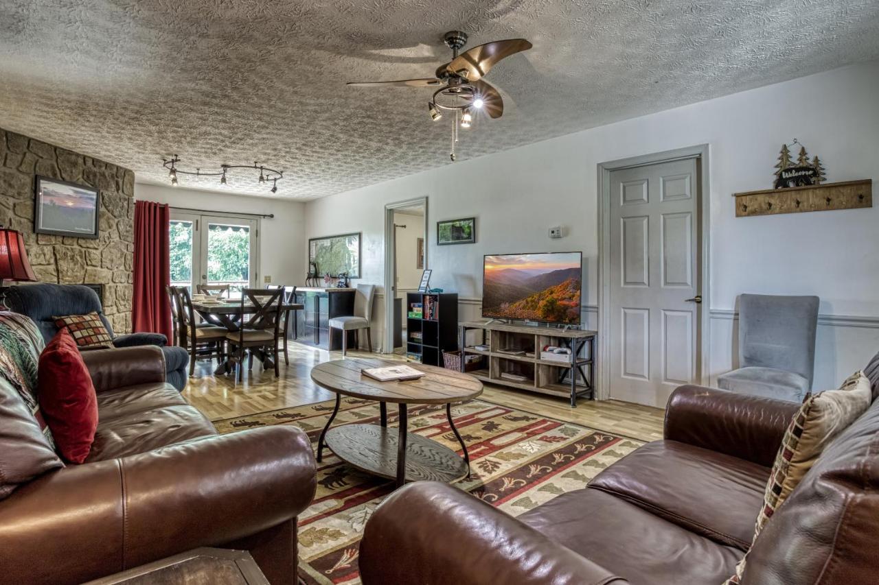| Apple Valley Hideaway