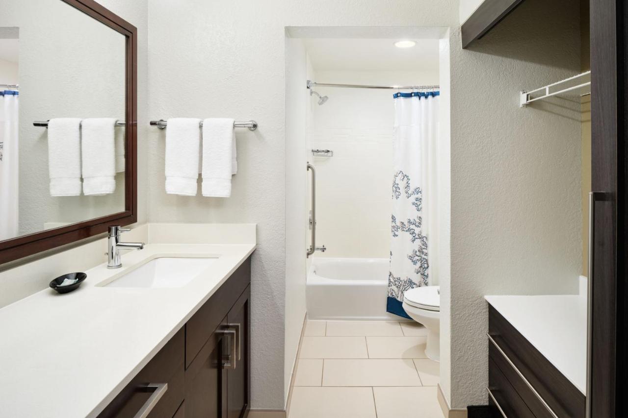 One-Bedroom Queen Suite with Sofa Bed at Residence Inn® by Marriott® Fort Lauderdale City of Plantation