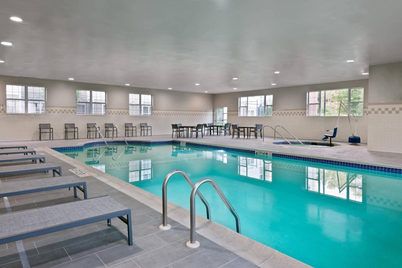 | Residence Inn Wayne
