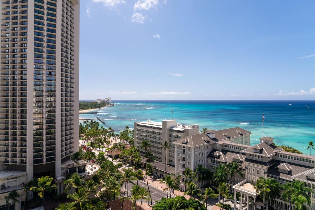 Tower Ocean King, Guest room, 1 King, Ocean view at Sheraton Princess Kaiulani Waikiki Beach