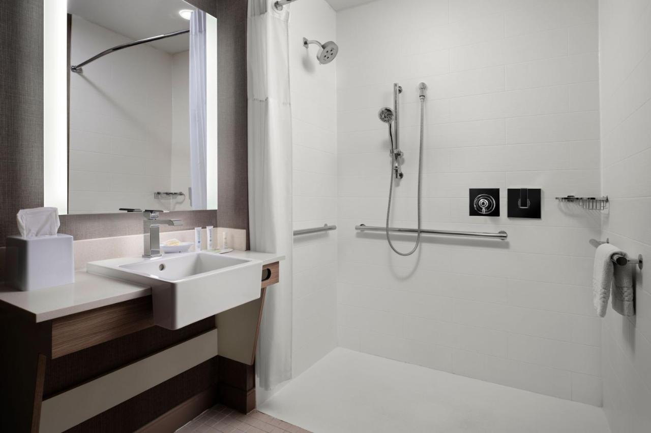 Queen Studio with Sofa Bed - Hearing Accessible at SpringHill Suites by Marriott New Orleans Downtown/Canal Street