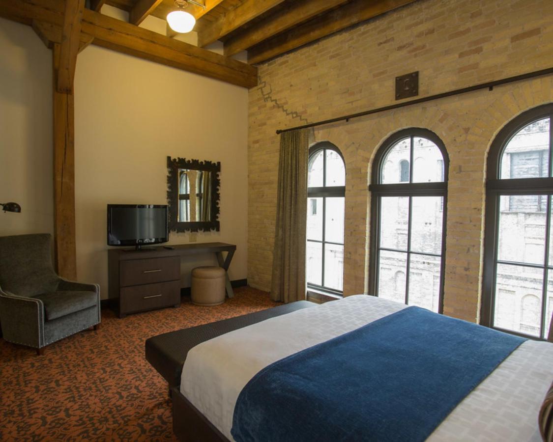 One Bedroom King Suite at The Brewhouse Inn & Suites