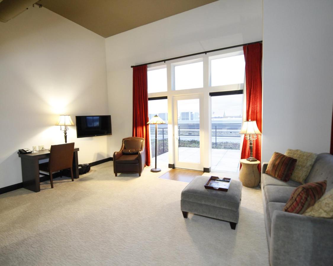 Baron King Terrace at The Brewhouse Inn & Suites