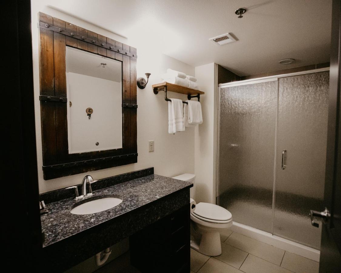Executive Suite at The Brewhouse Inn & Suites