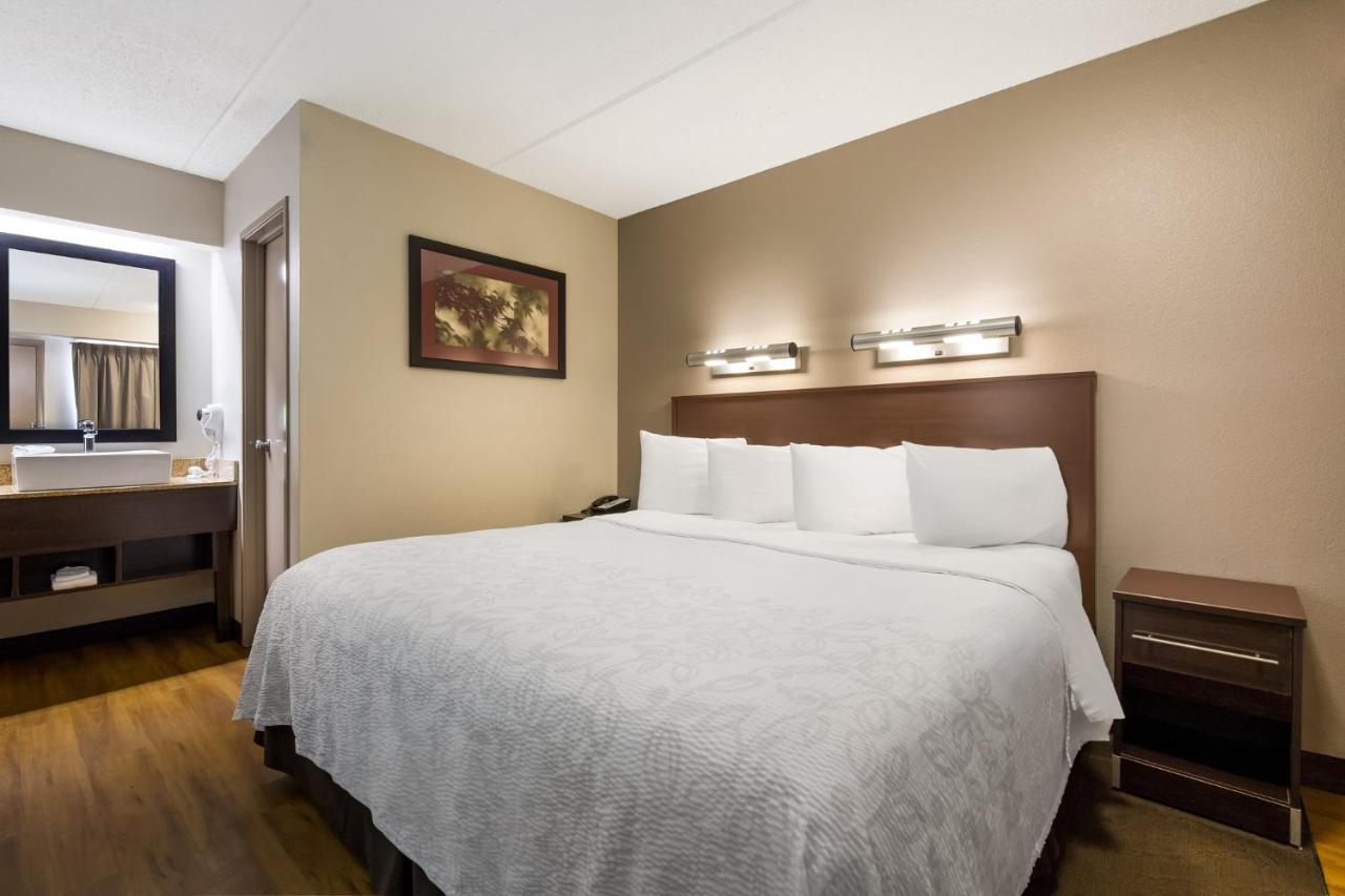 Standard King Room Smoke Free at Red Roof Inn PLUS+ Nashville Airport