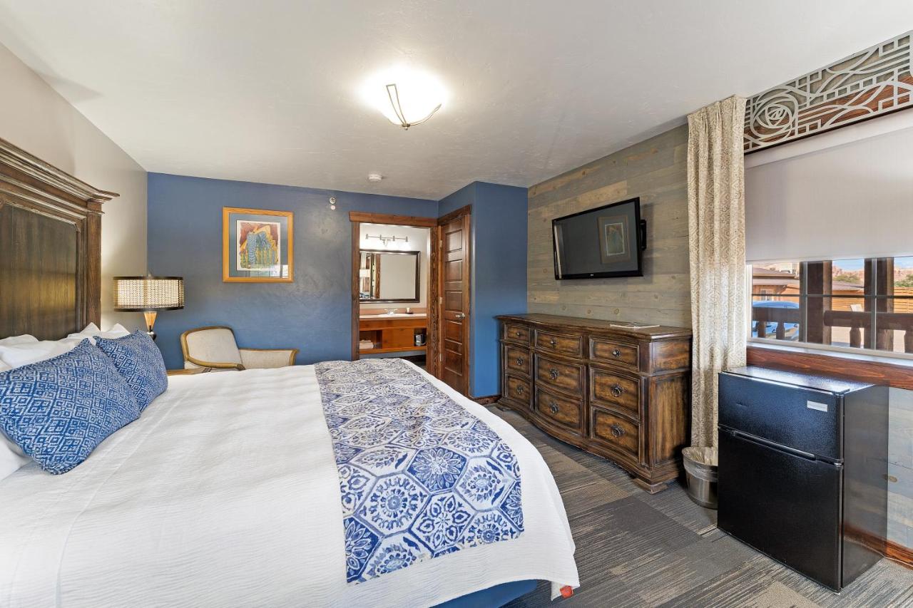 | Desert Rose Resort & Cabins