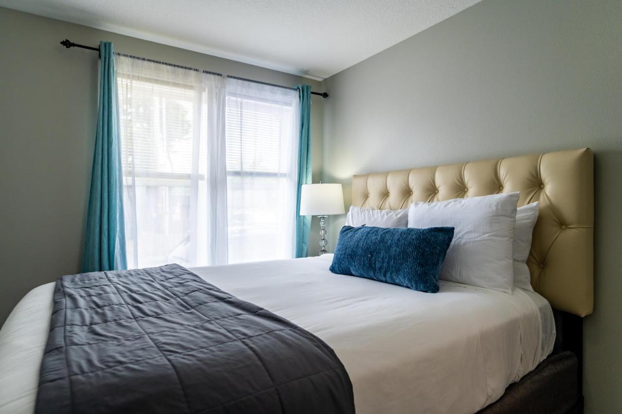 One-Bedroom Suite with Spa - No View at Inn at the Prom Oceanfront Seaside