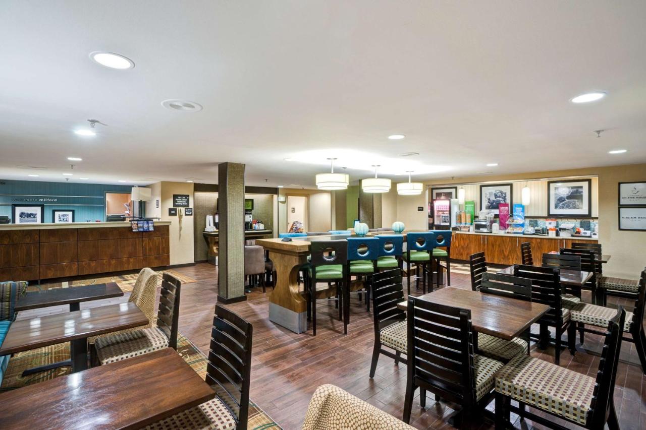 | Hampton Inn by Hilton Milford