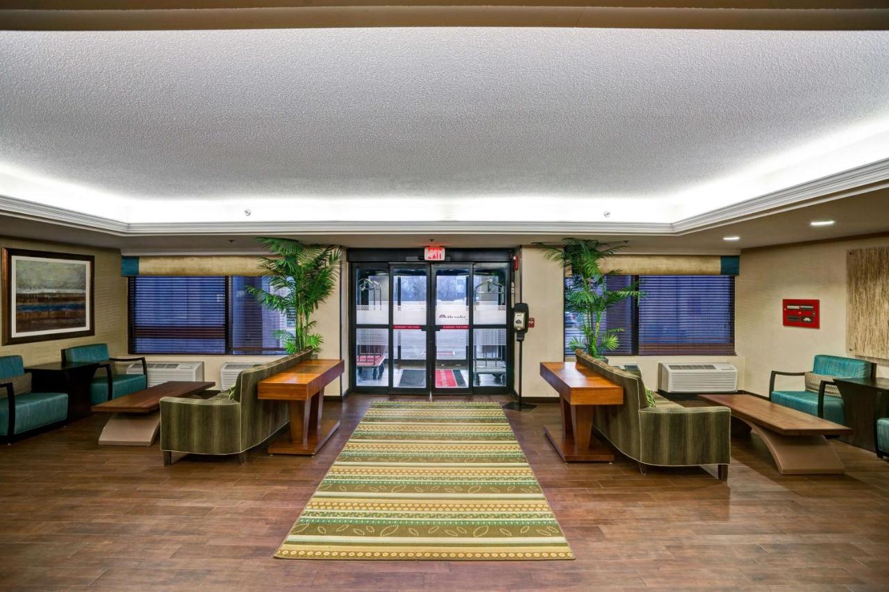 | Hampton Inn by Hilton Milford