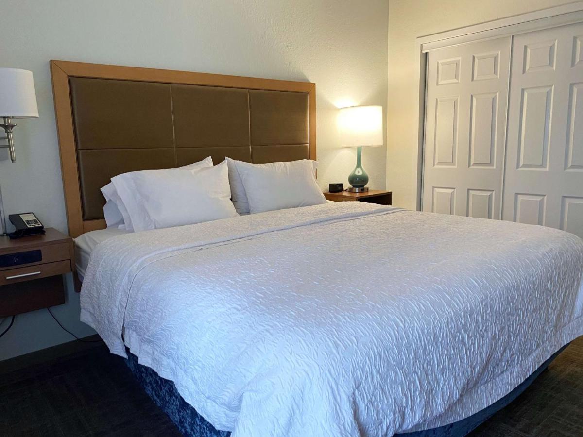 | Hampton Inn by Hilton Milford