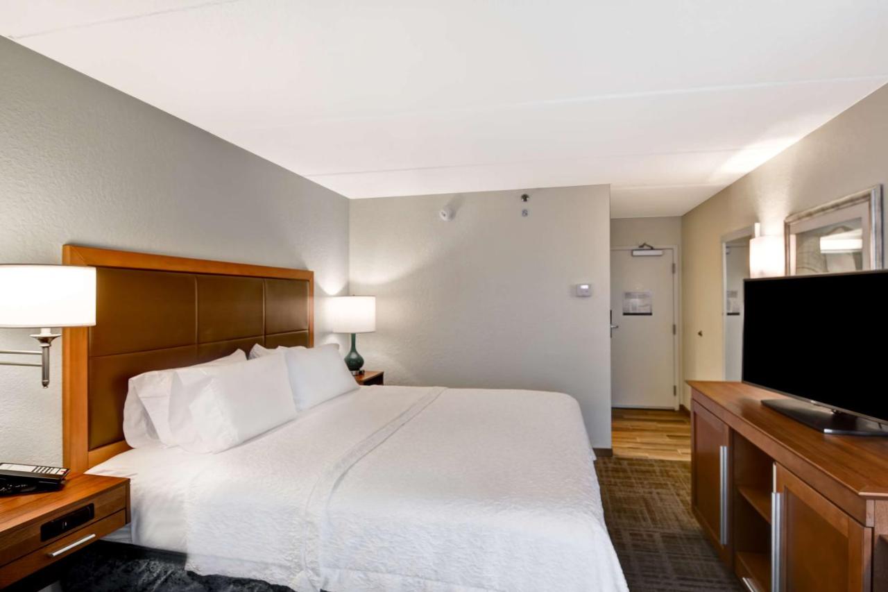 | Hampton Inn by Hilton Milford
