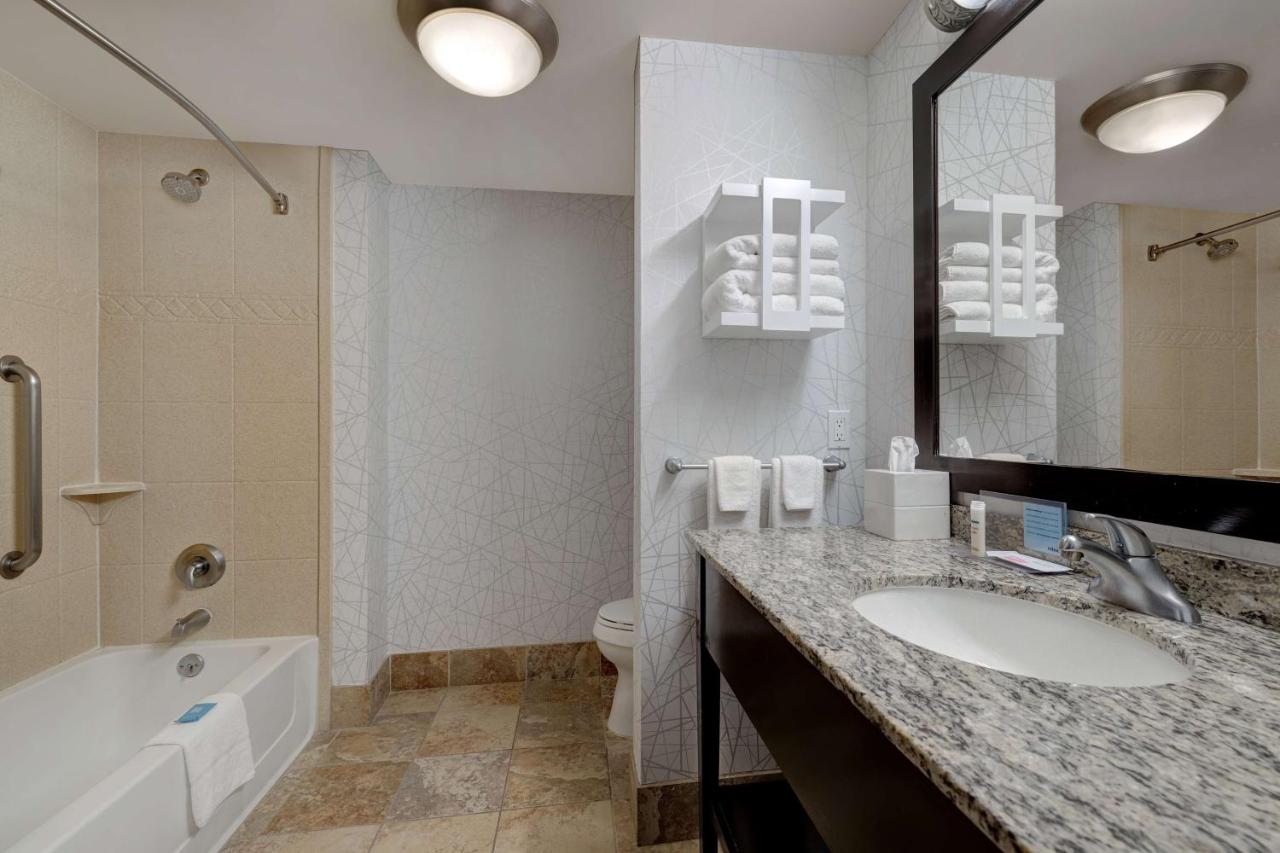 Queen Room with Two Queen Beds at Hampton Inn & Suites Seattle/Federal Way