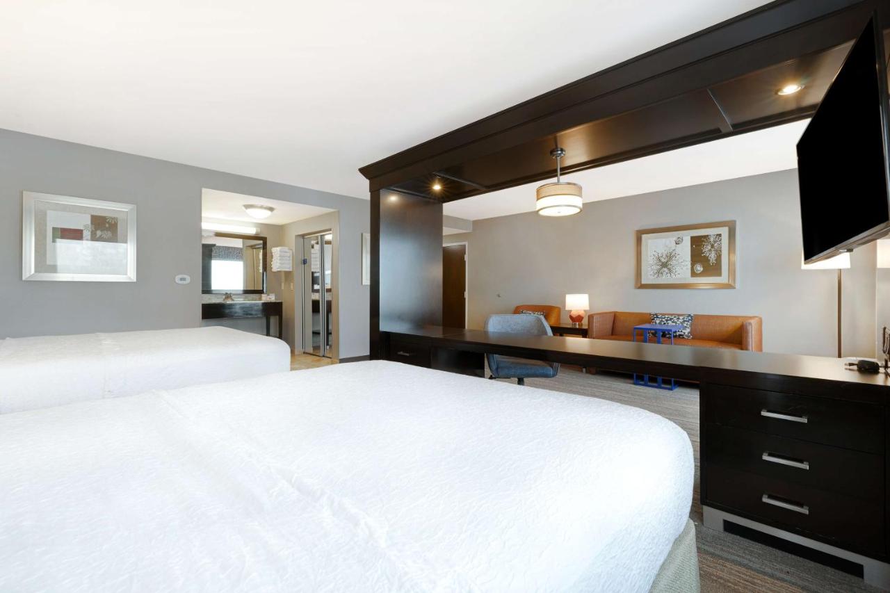 Two Queen Bed Studio Suite at Hampton Inn & Suites Seattle/Federal Way