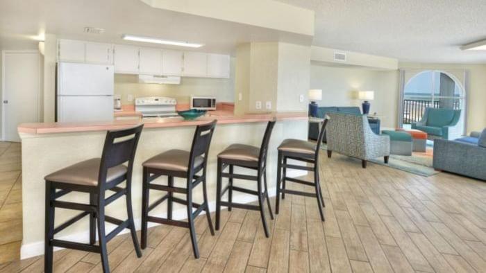  | El Caribe Resort and Conference Center