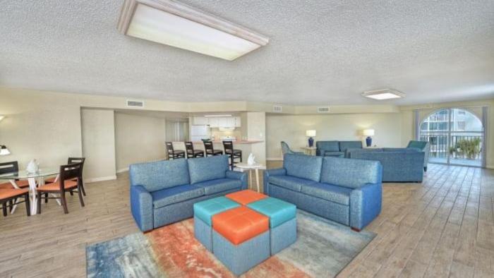  | El Caribe Resort and Conference Center