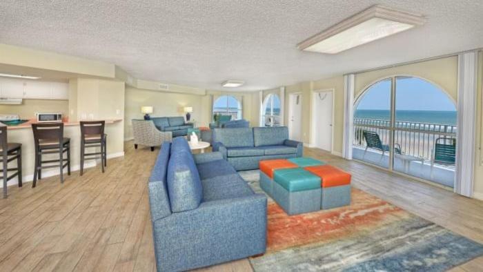  | El Caribe Resort and Conference Center