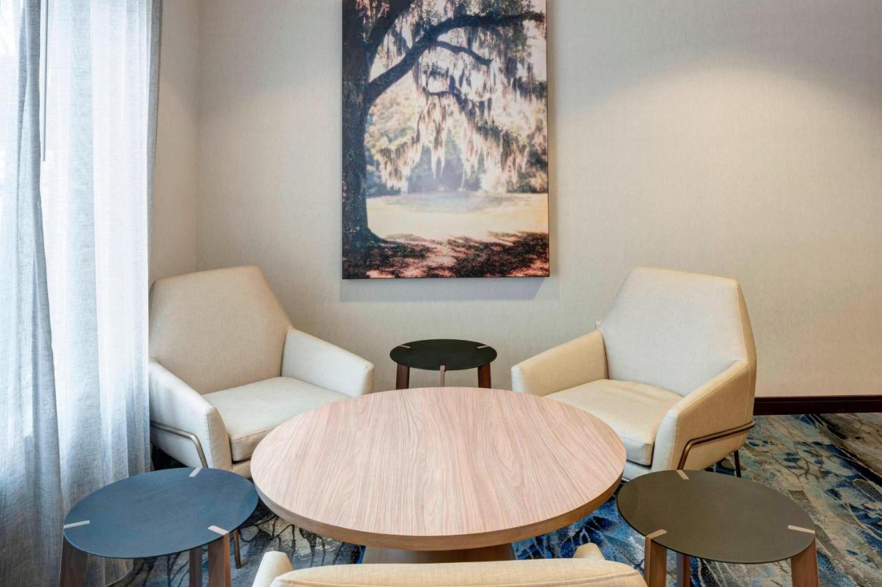 | Fairfield Inn & Suites by Marriott Wilmington
