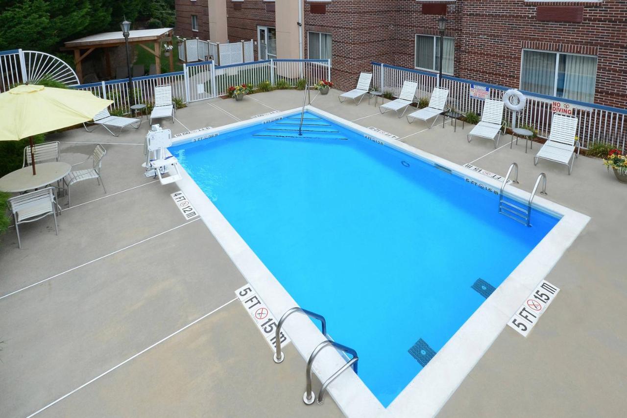  | Fairfield Inn Greensboro Airport