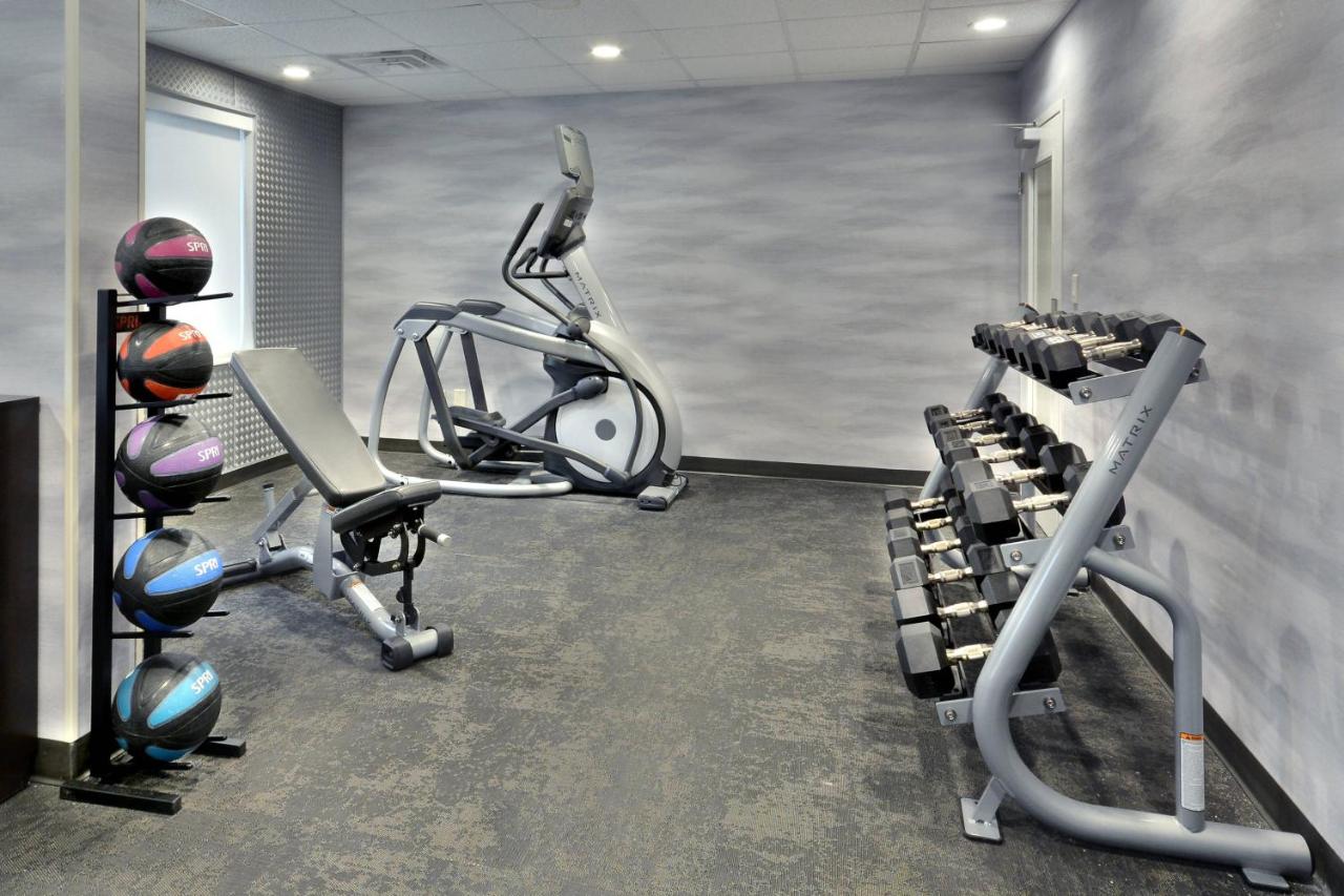 | Fairfield Inn Greensboro Airport