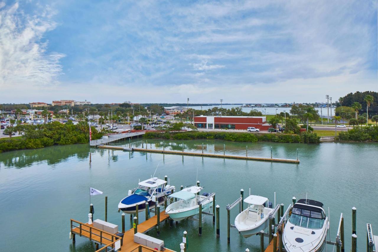| Courtyard by Marriott St. Petersburg Clearwater/Madeira Beach