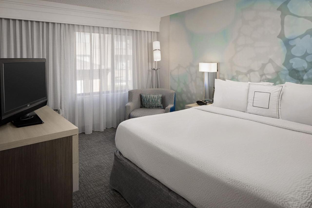  | Courtyard Houston Westchase