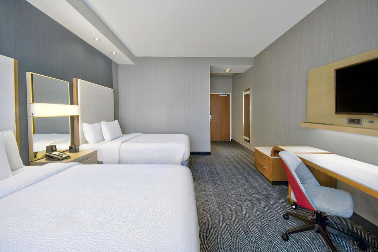 Queen Room with Two Queen Beds at Courtyard by Marriott Nashville Green Hills