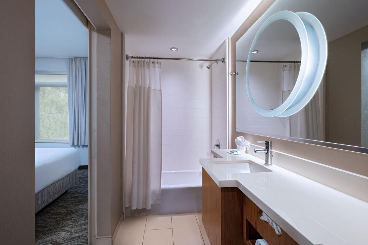 1 Bedroom Suite, 2 Queen, Sofa bed at SpringHill Suites Anaheim Maingate