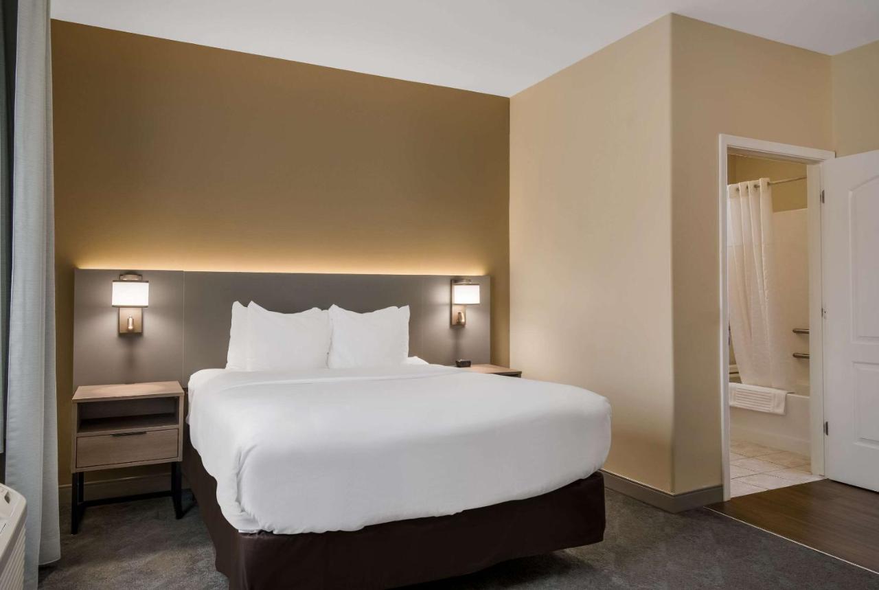 | Comfort Inn & Suites Barnesville - Frackville
