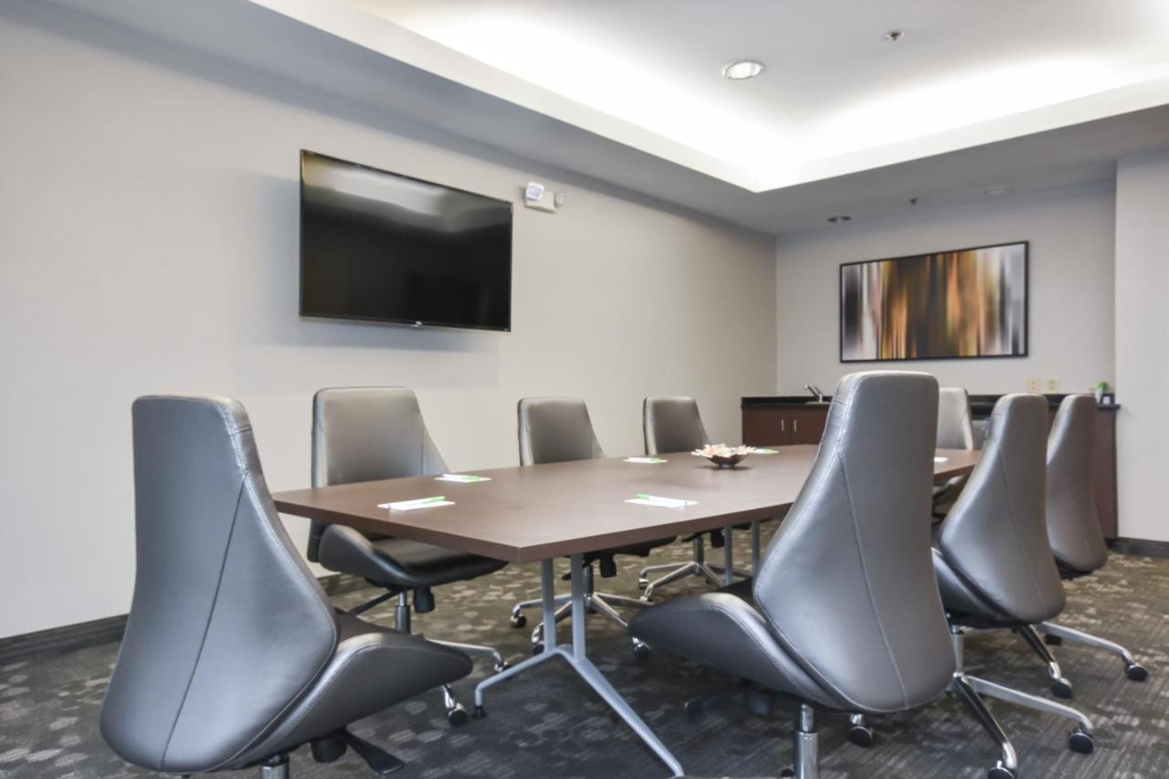 | Courtyard by Marriott Charlotte/Matthews