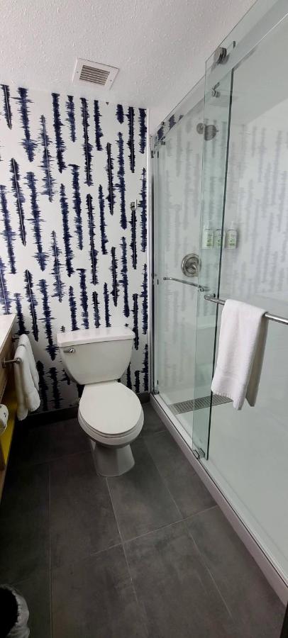 Executive King Room with Sofa Bed at La Quinta Inn & Suites by Wyndham Lexington Park - Patuxent