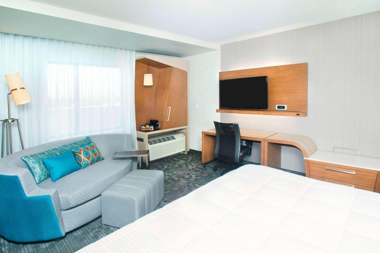  | Courtyard by Marriott Redwood City