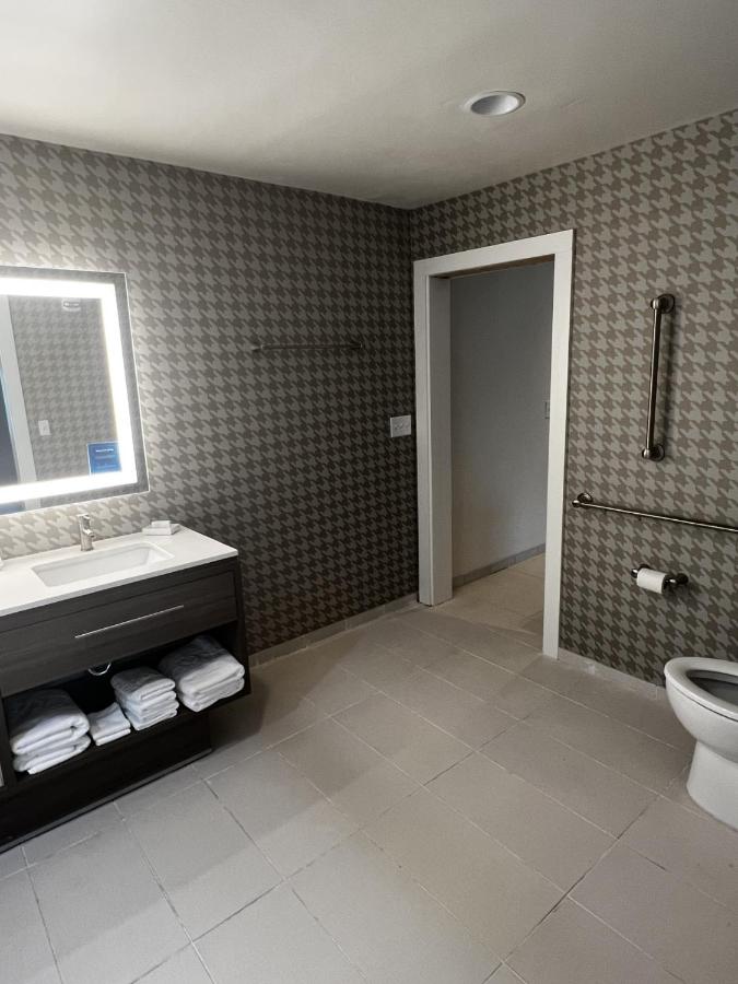 One-Bedroom King Suite - Non-Smoking at Home2 Suites by Hilton Hinesville