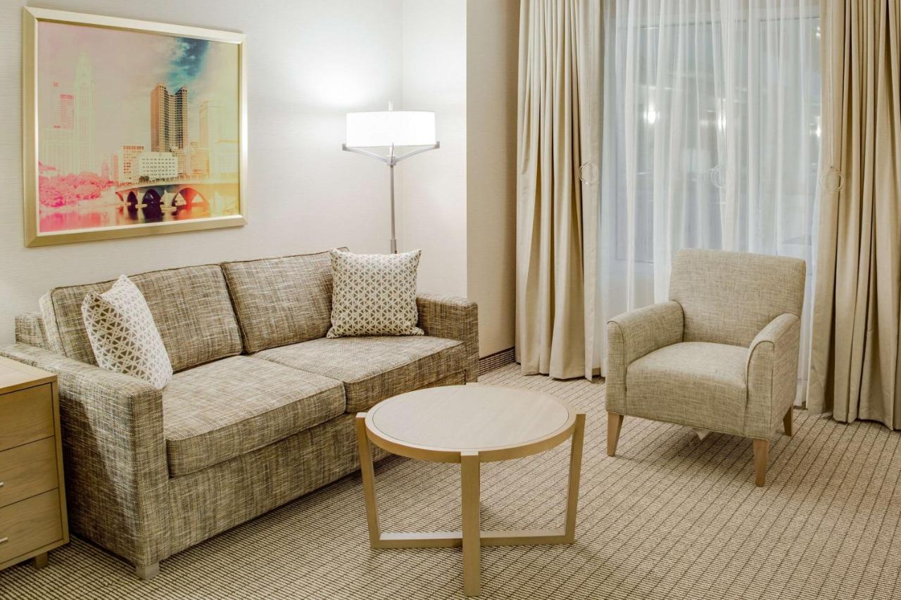 King Suite with Bath Tub - Disability Access/Non-Smoking at Embassy Suites by Hilton Columbus Dublin