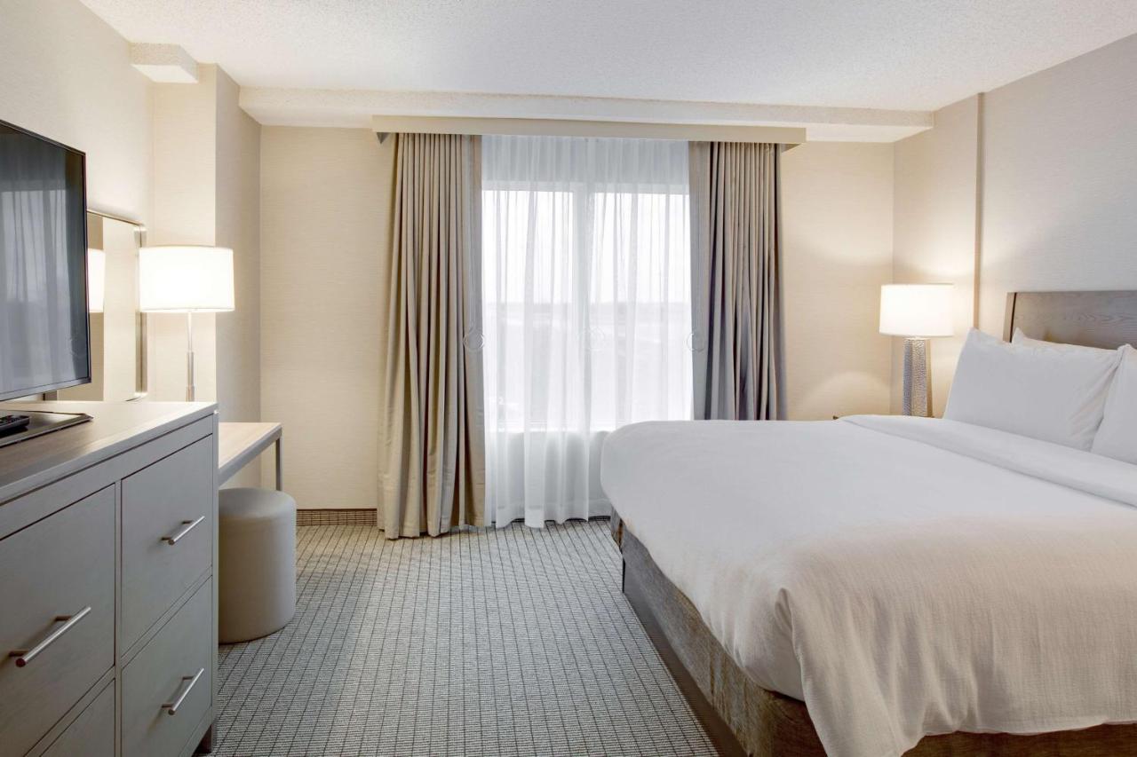 King Suite with Bath Tub - Disability Access/Non-Smoking at Embassy Suites by Hilton Columbus Dublin